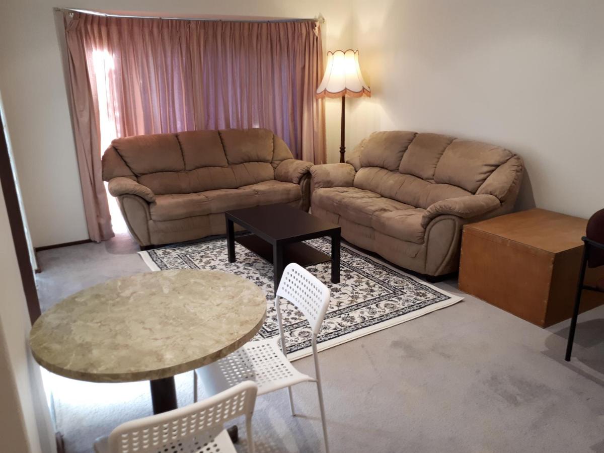 Suitetrails - Comfortable Secure Homeshare NO QUARANTINE FACILITIES AVAILABLE