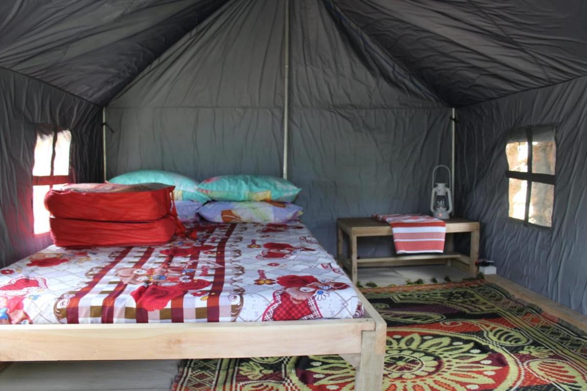 VAMOOSE TRAVELLERS FARM - Housity