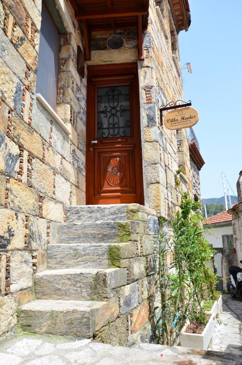Two Stone Homes Hades - Housity