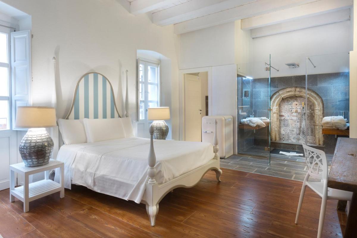 Cagliari Marina Harbour Guest house & Lounge - Housity