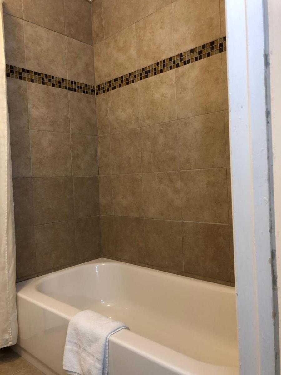 Alpine Inn & Spa - Housity