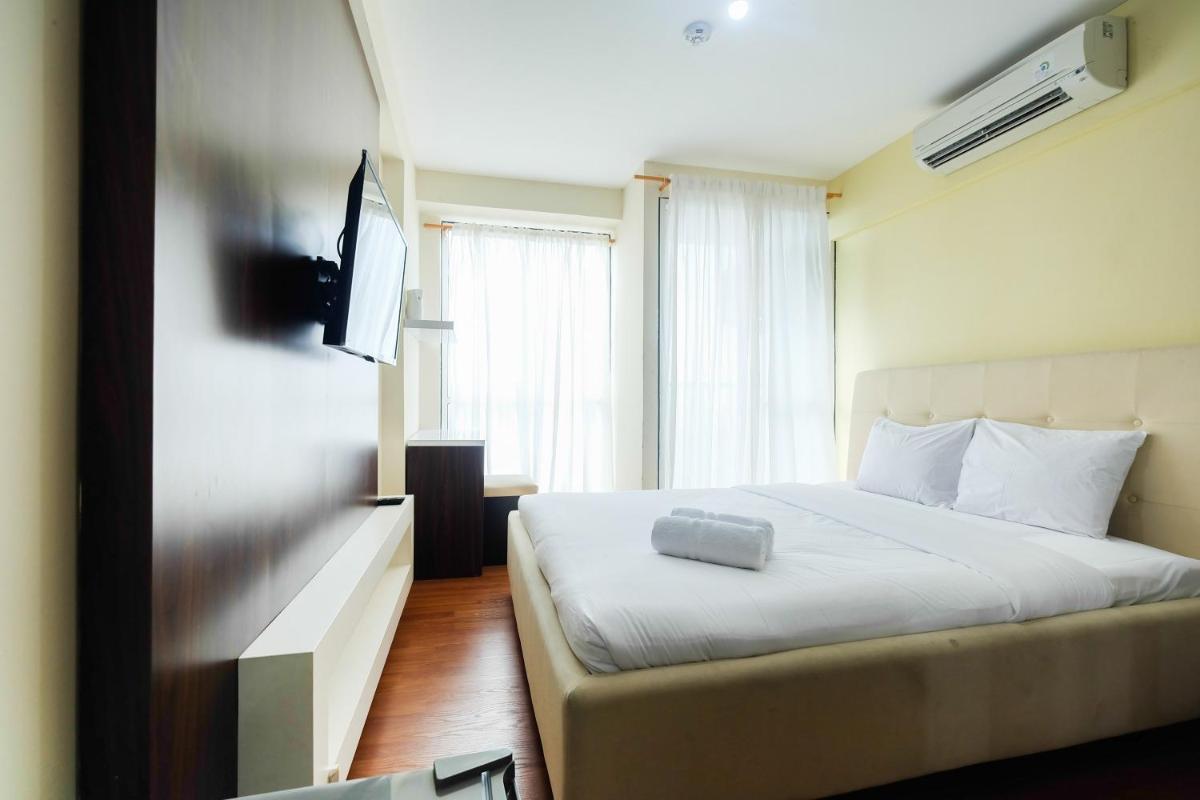Comfy Studio Tifolia Apartment By Travelio - Housity