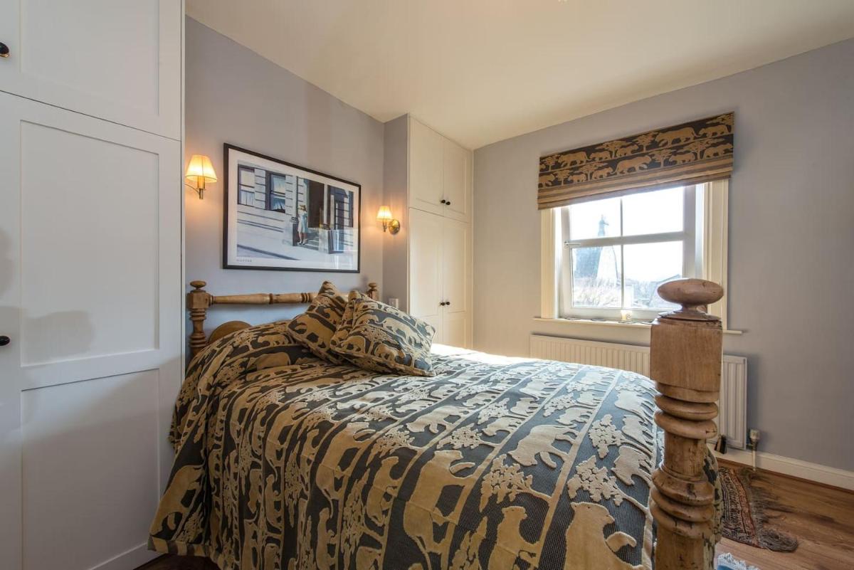 Church Cottage - Housity