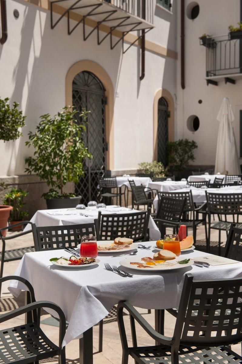 Palazzo Brunaccini Boutique Hotel - Hizvo