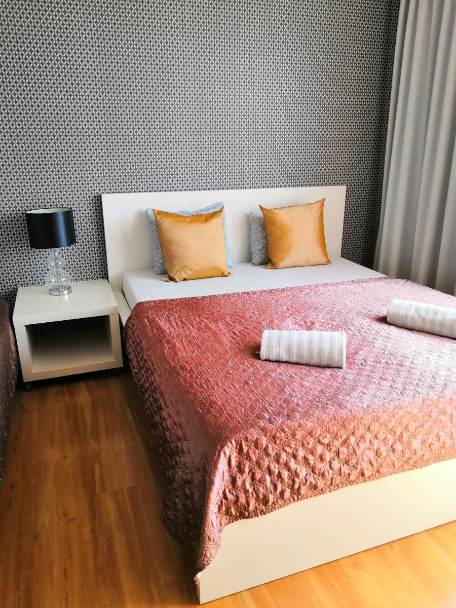 Golden Family Apartments - Housity