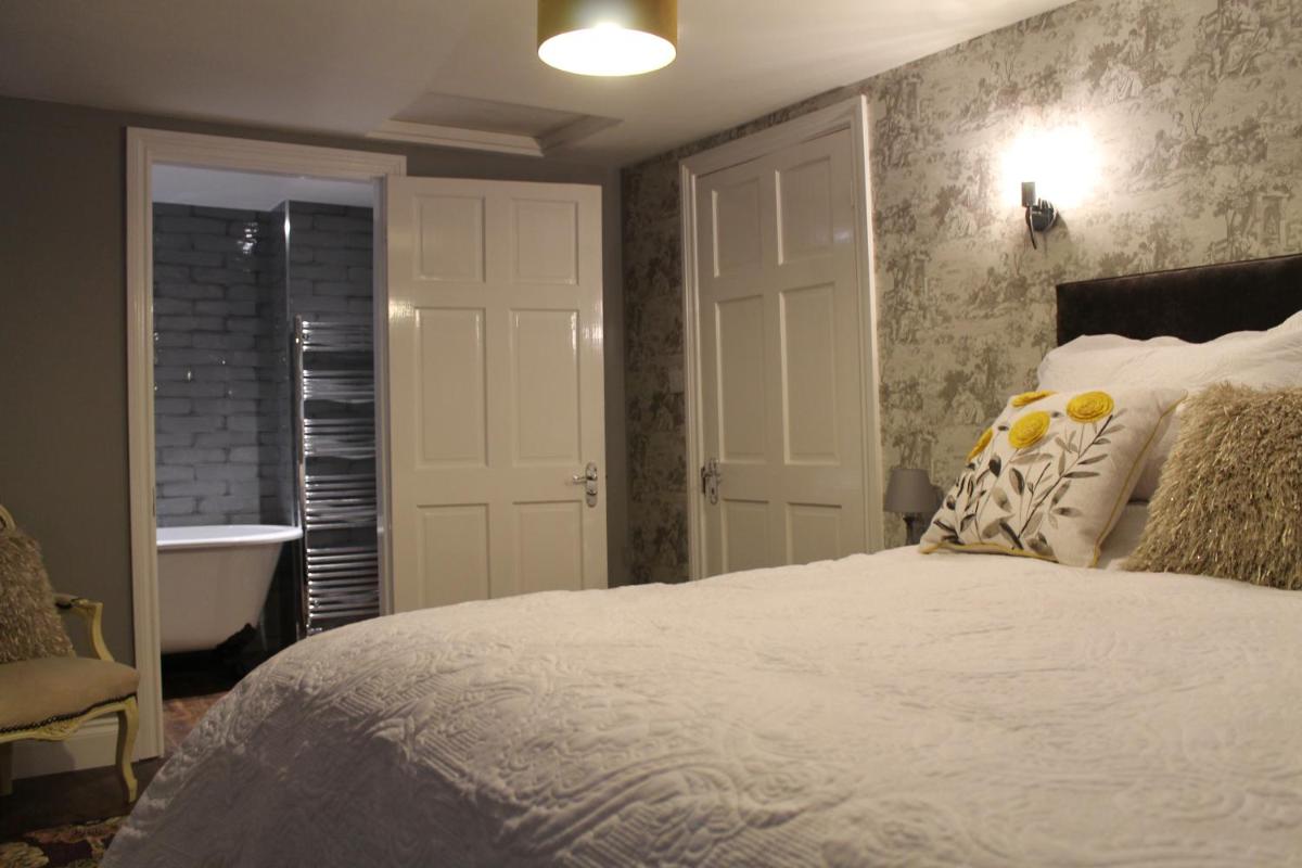 The Quirky Quarry - Housity