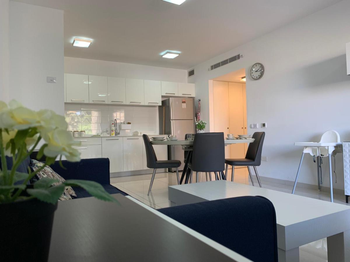 Haneviim Luxury Apartment - Housity