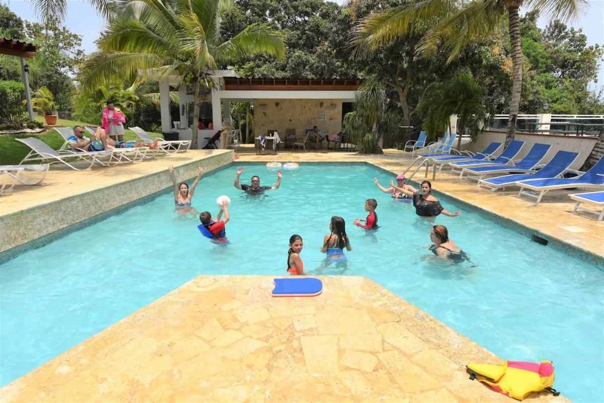 Isabela Villa Bonita - Vacation & Event Venue Sleeps 50! - Housity