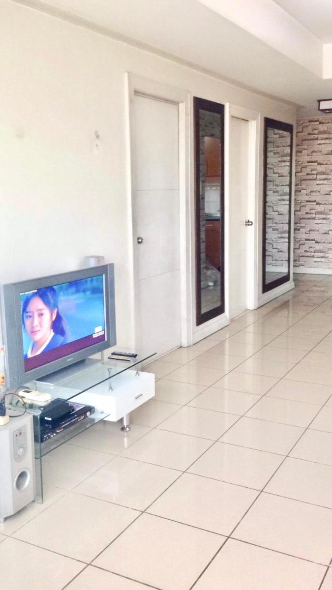 67 sqm. Condo Unit in Robinson Place Residences - Housity