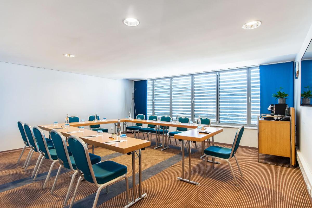 Espace de conférence ou salle de réunion dans l'établissement Radisson Blu Hotel Toulouse Airport