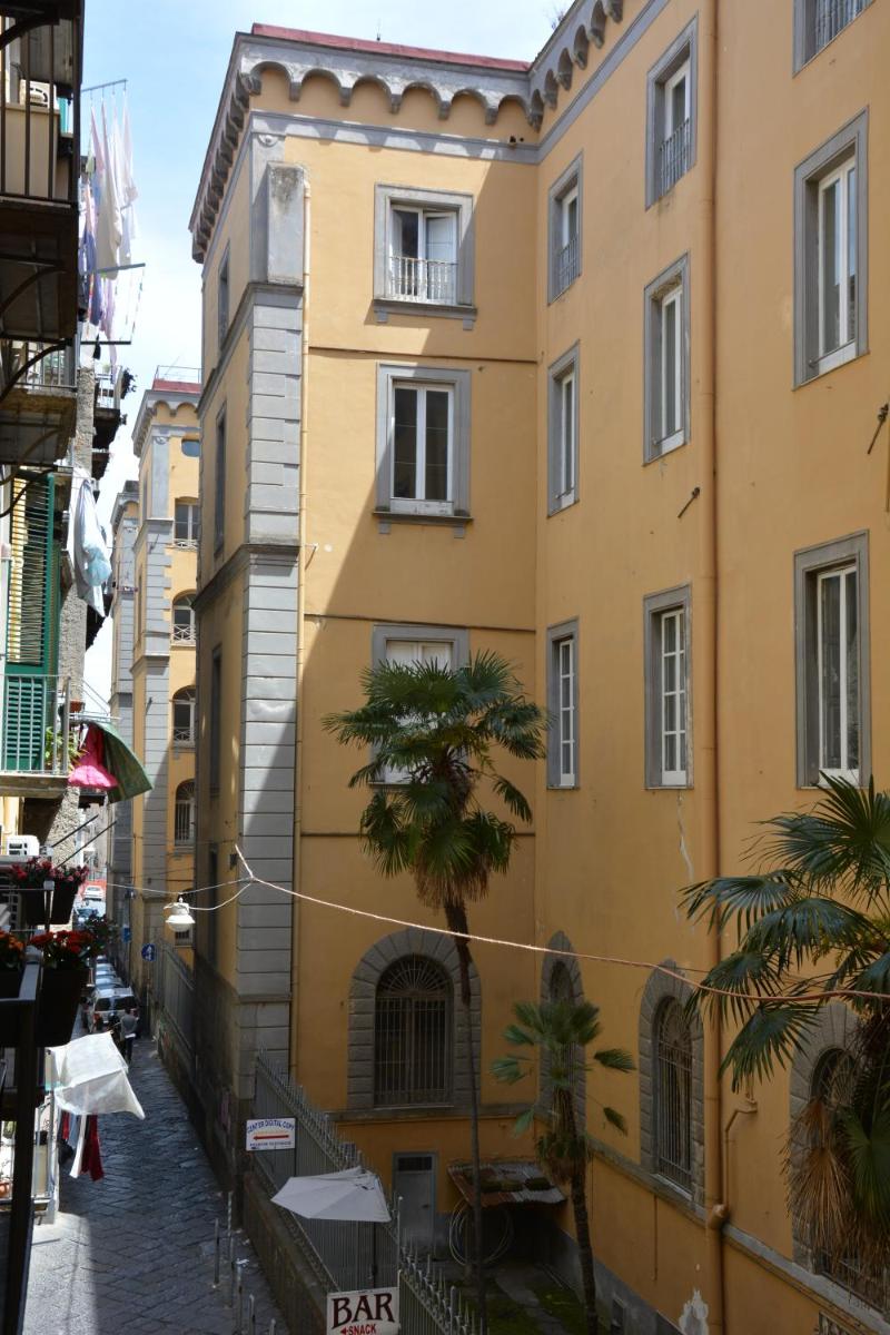 Suitetrails - Domus Studio 25 bed & breakfast