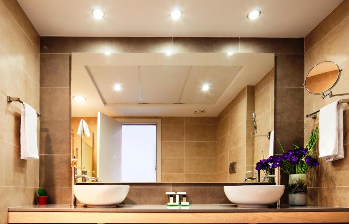 Blue Lagoon Kosher Hotel (by Capital Coast Resort & Spa) - Housity