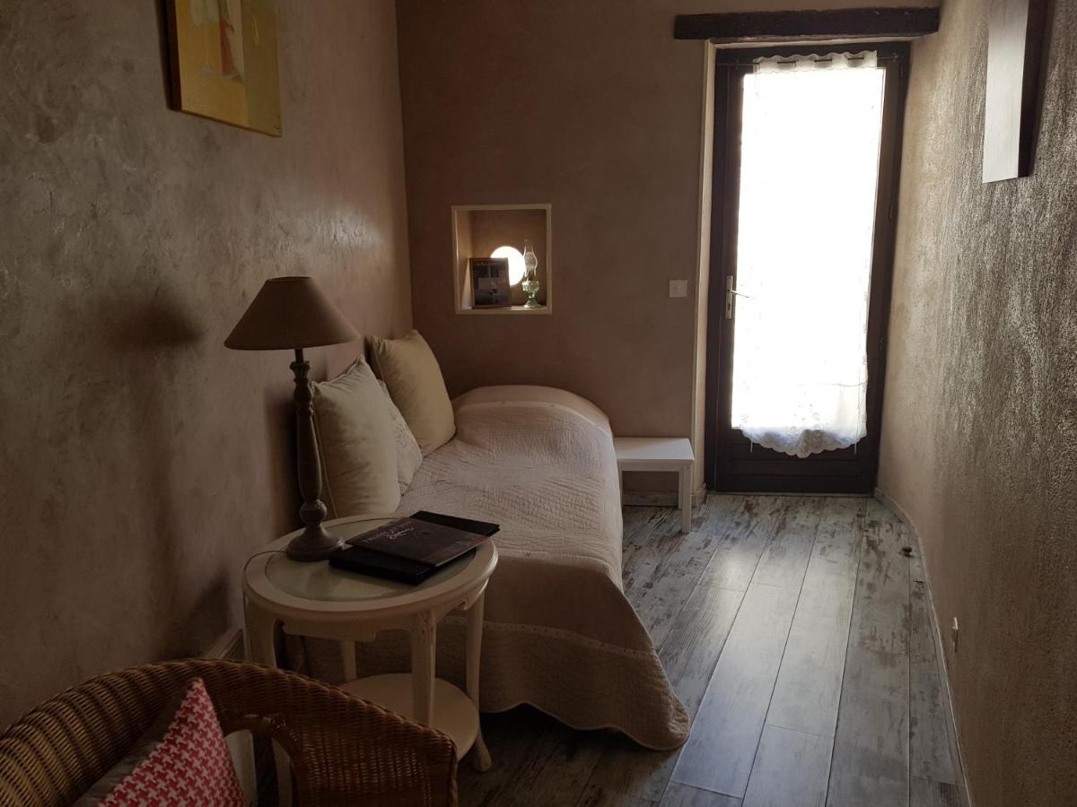 Le Crillon - Housity
