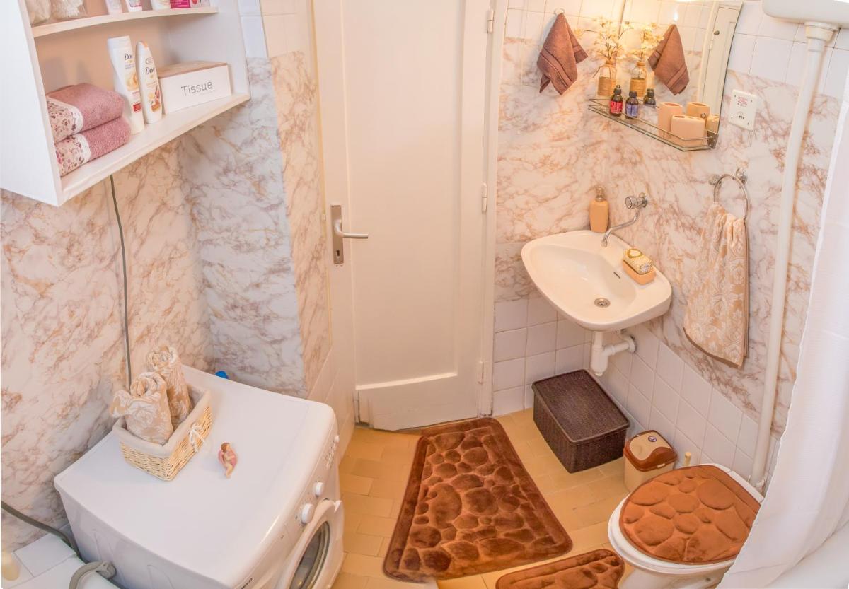 Old Cozy Apartment Dobrota - Housity
