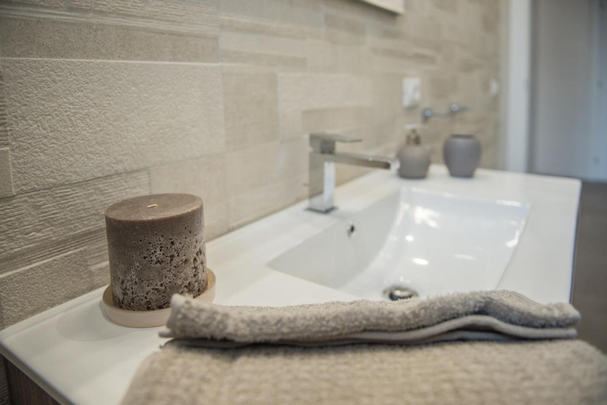 Parini Flat - Housity