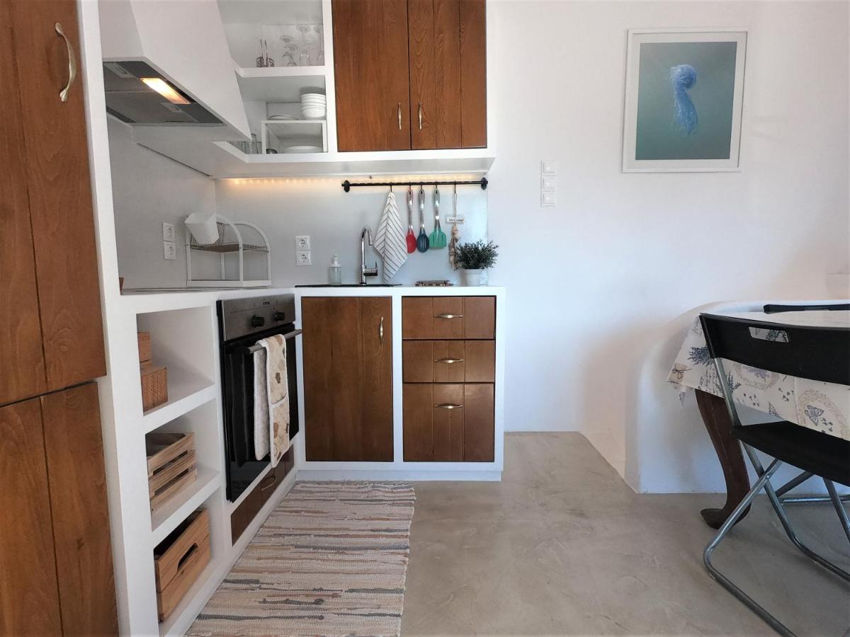 Villaki Poros House - Housity