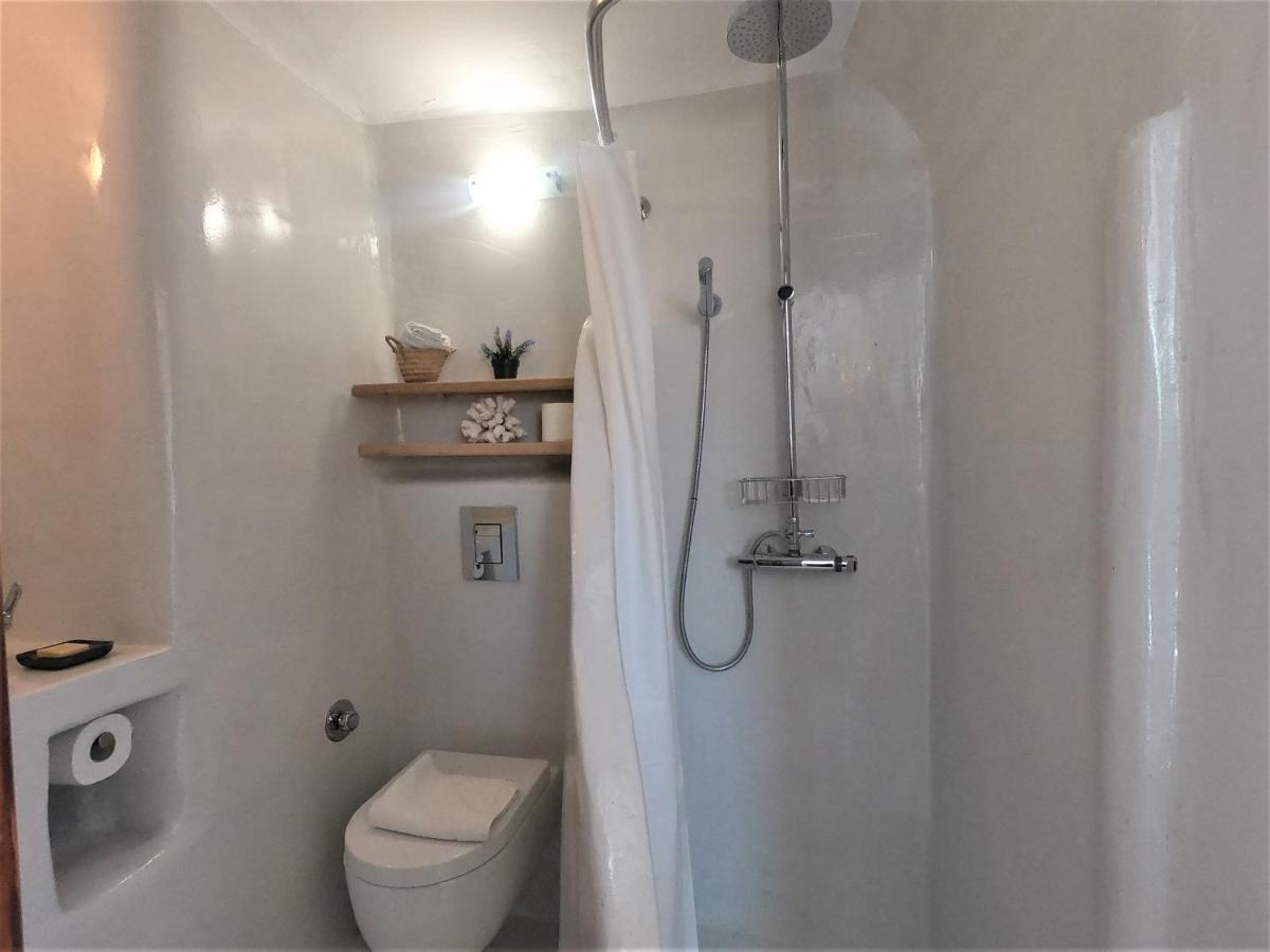 Villaki Poros House - Housity