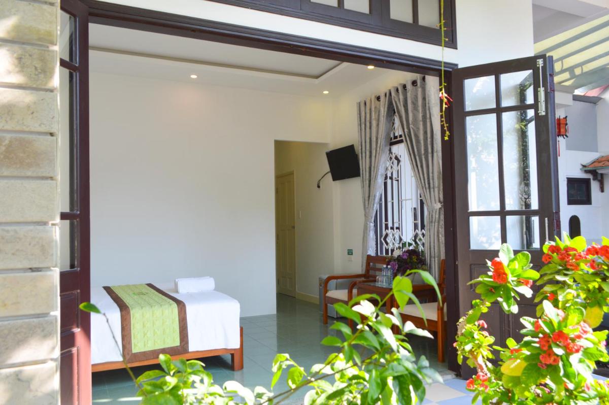 HaLo HomeStay - Housity
