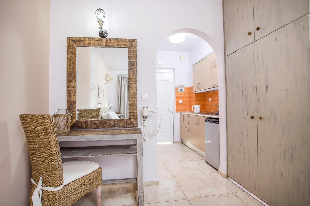 Yianna Studios - Housity