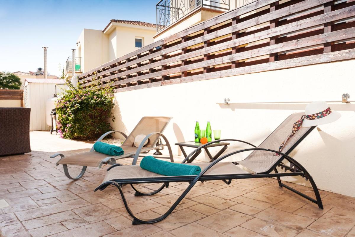 Crystal Blue villa in a perfect Location - Housity