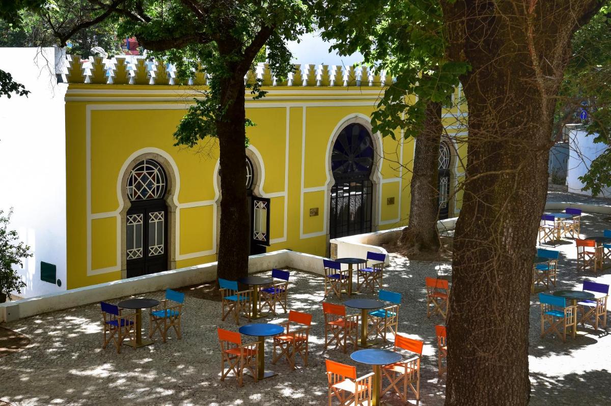 Um restaurante ou outro lugar para comer em Central Monchique Hotel - Villa Termal Spa Resort - by Unlock Hotels