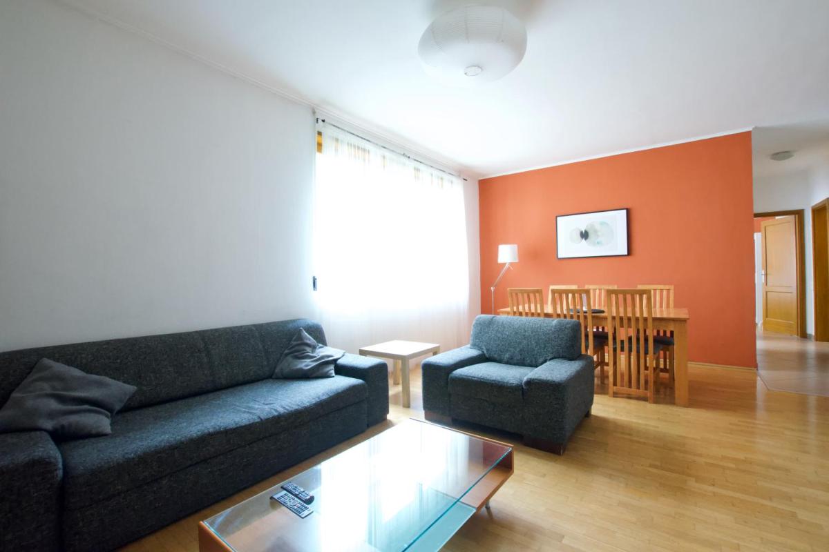 Standard Apartment by Hi5 - Kazincy 52 - Housity
