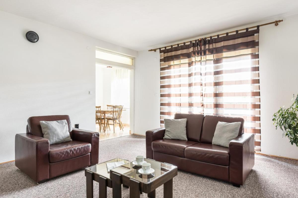 Seka's Family Home - Housity