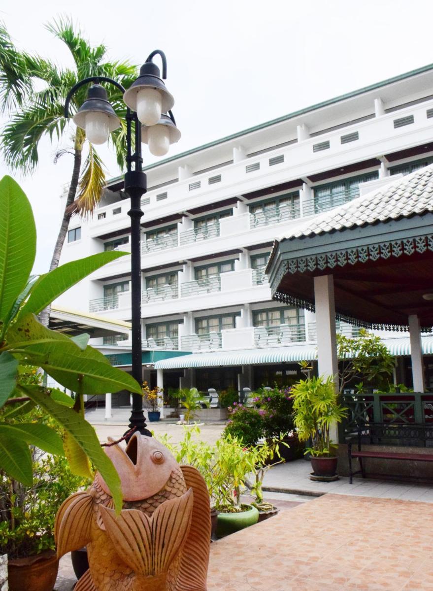 Puangpen Villa Hotel - Housity