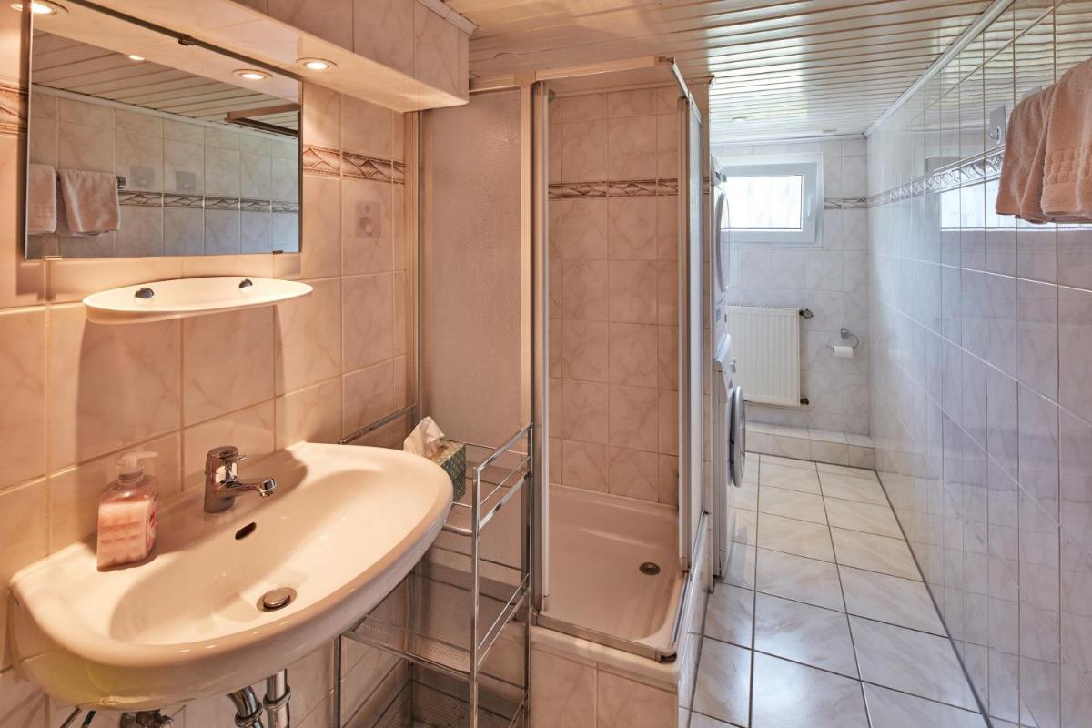 Ferien- und Messewohnung/ Apartment - Housity