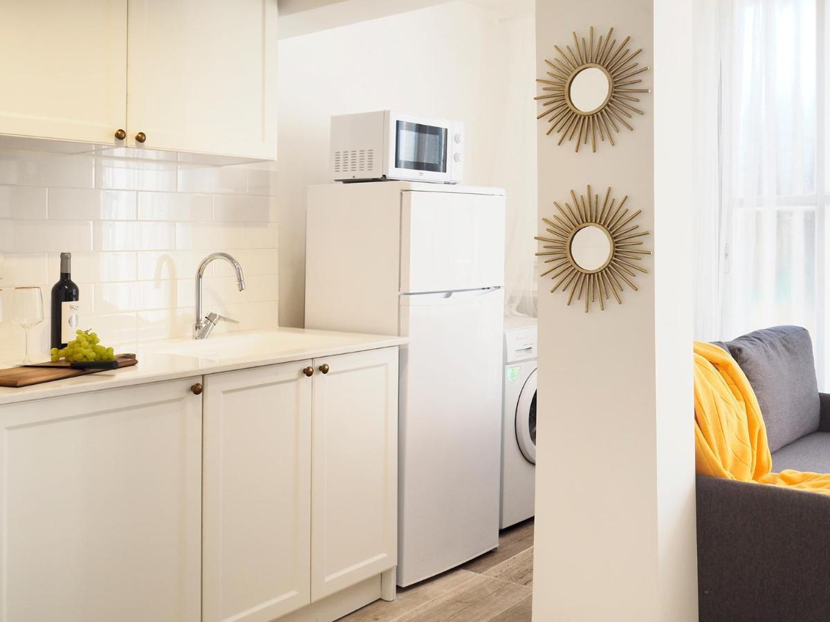 Studio Ariana and patio - Housity