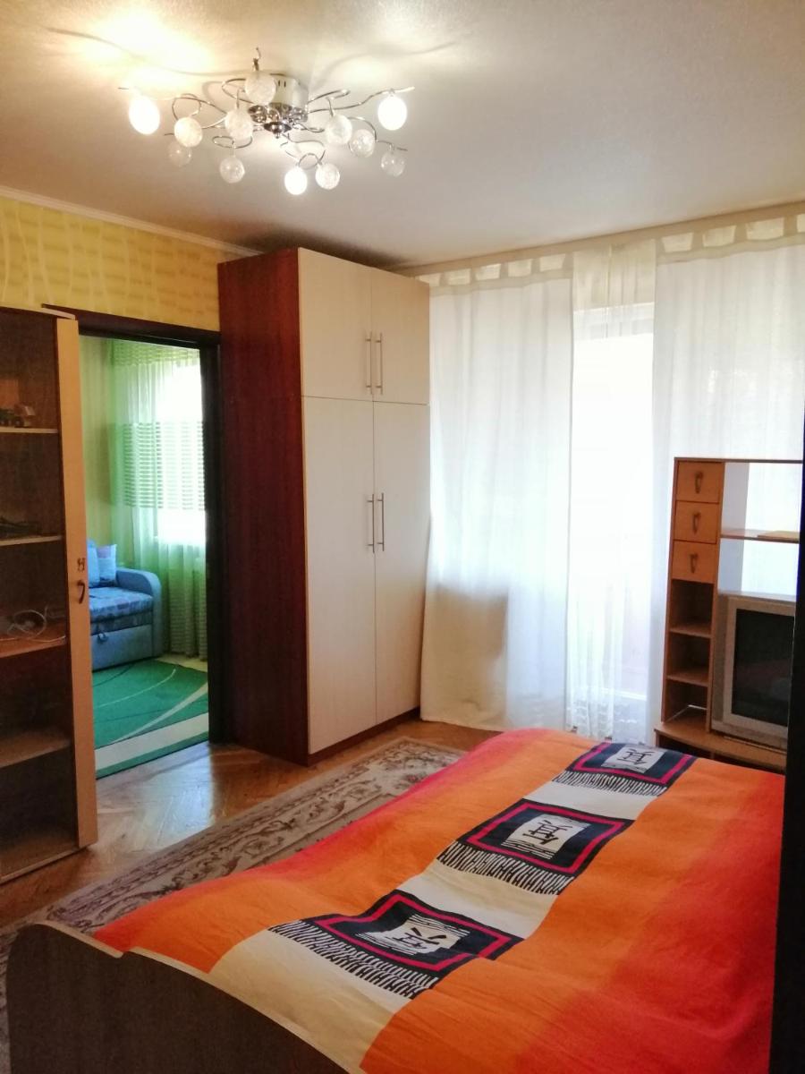 Suitetrails - Apartments on Dontsya, 12