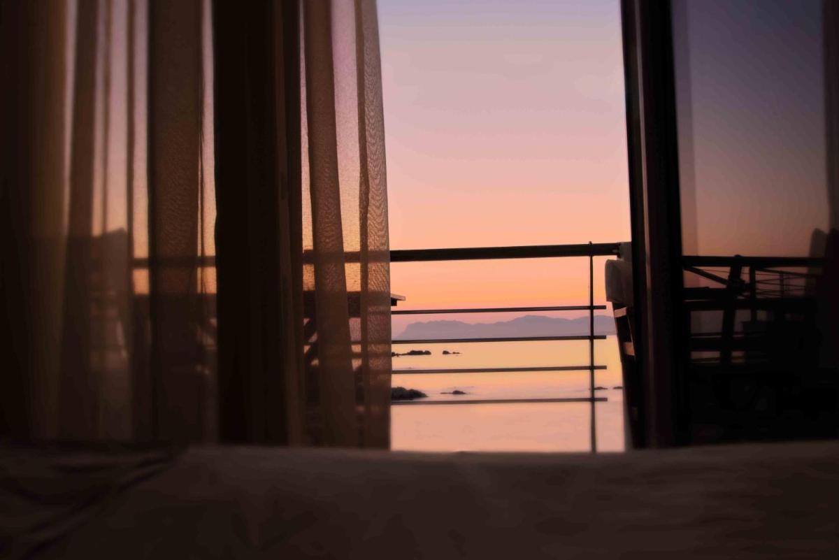 Sea Breeze - Housity