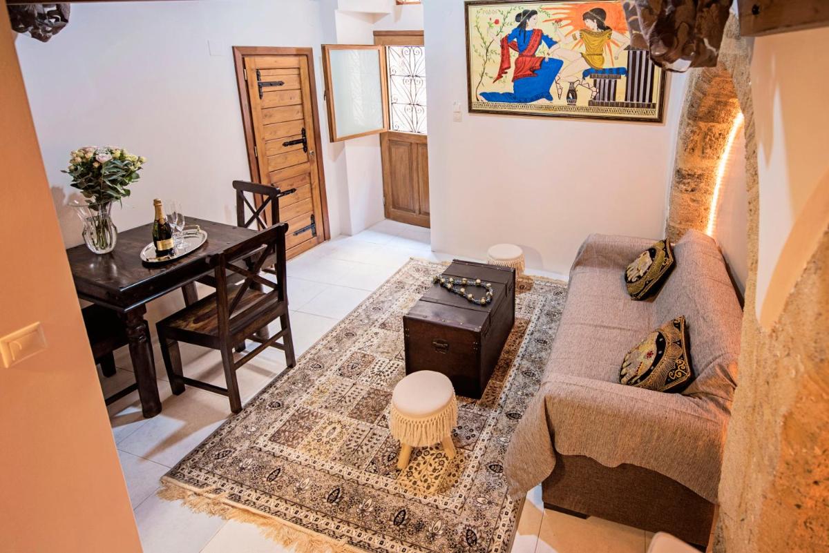 Athina house - Housity