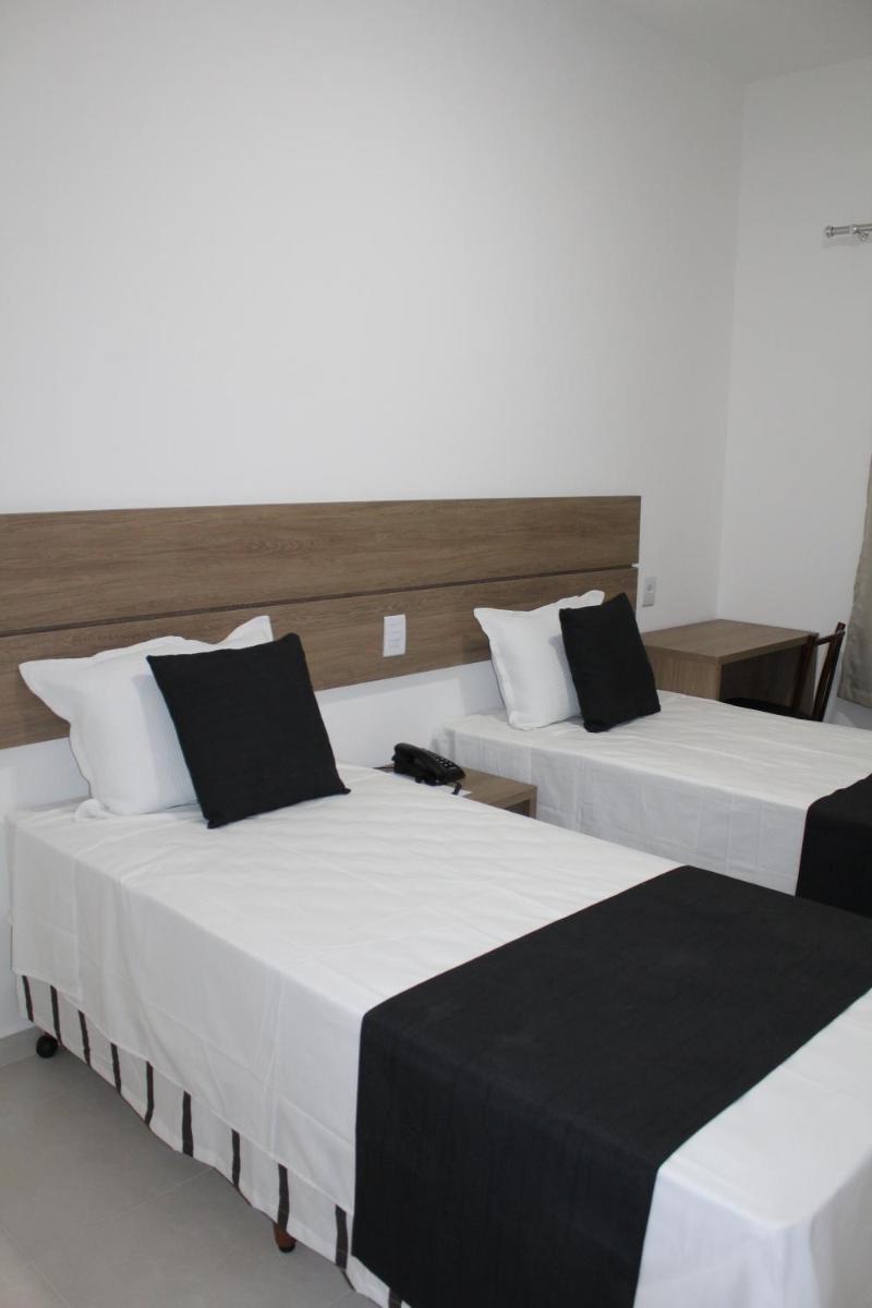 Hotel Irmãos Vaz Br 116 - Entronc. De Jaguaquara - Housity