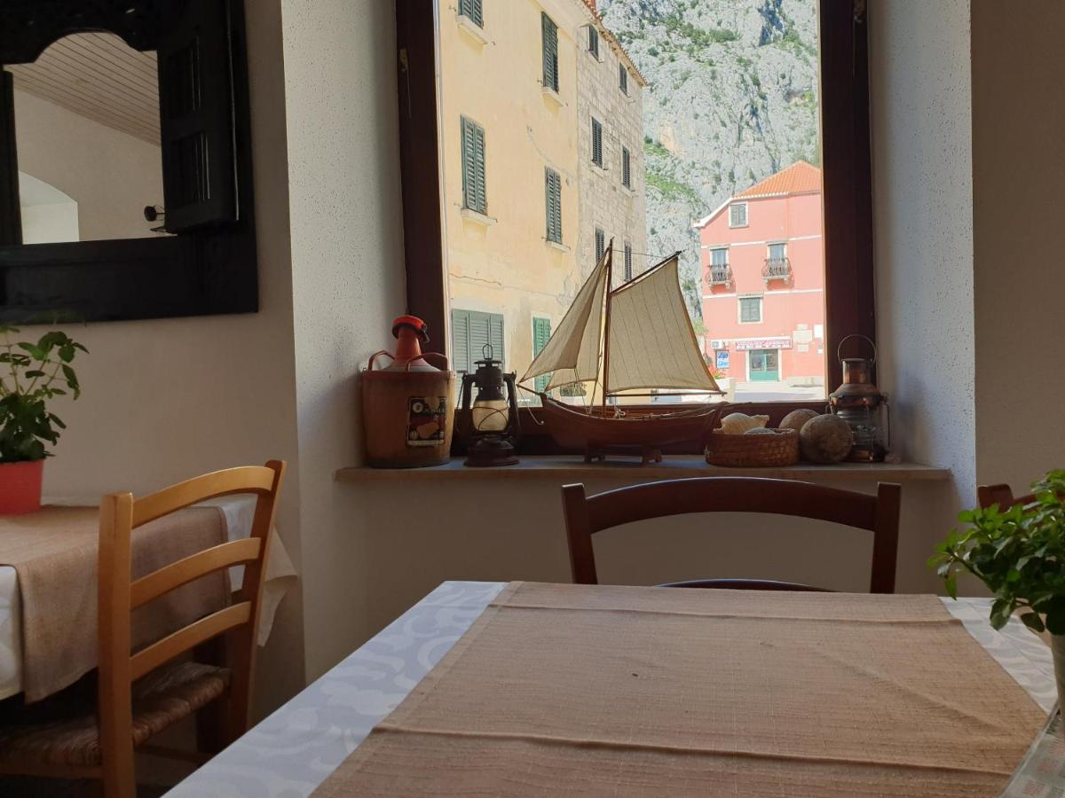 City & River View Apartment - Housity