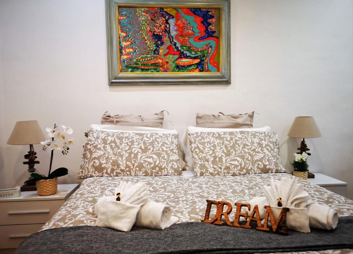 Have A Nice Holiday - Luxury Rooms - Housity