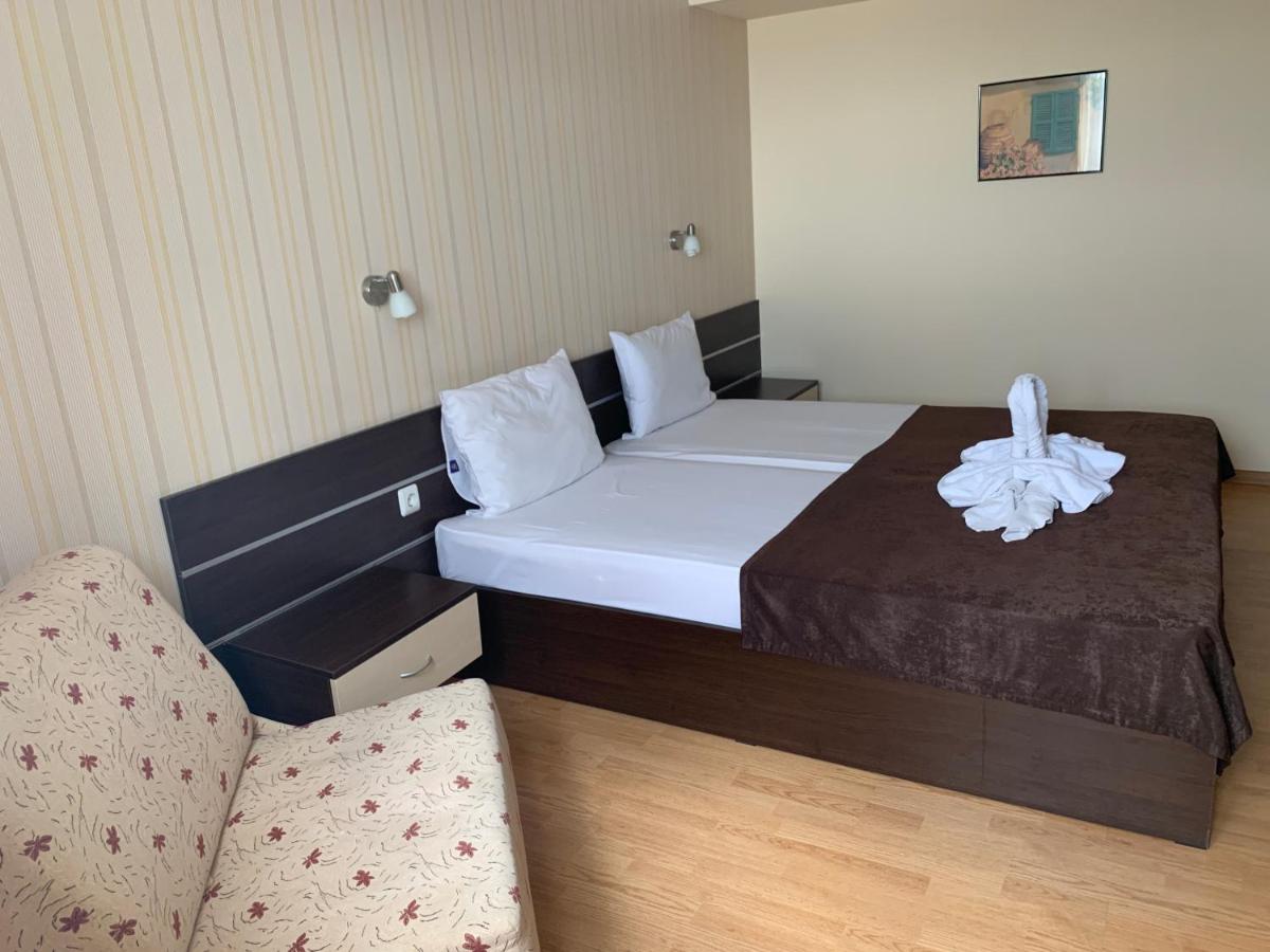 Family Hotel Piter - Housity