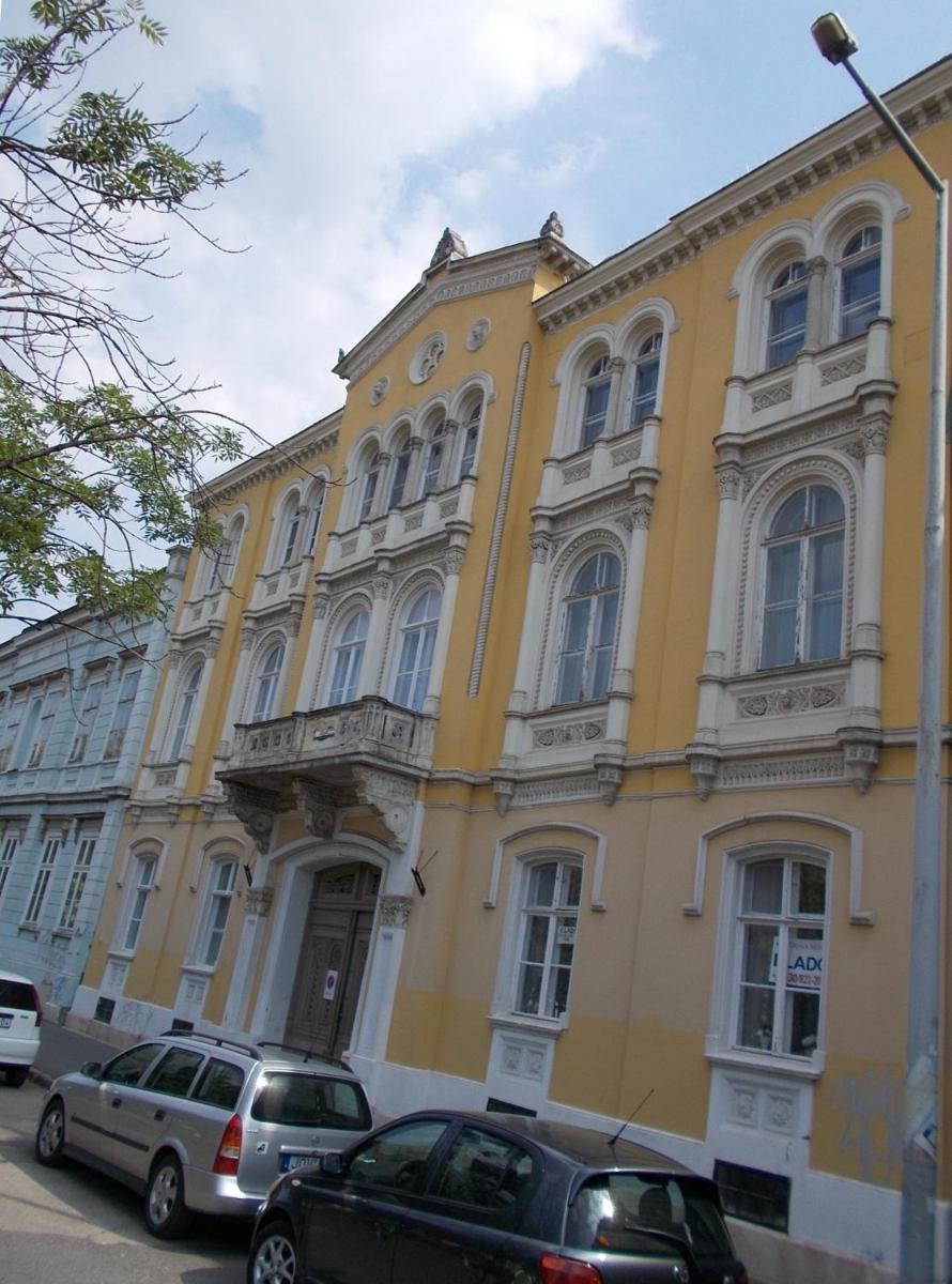 Vörösmarty tér Apartman - Housity