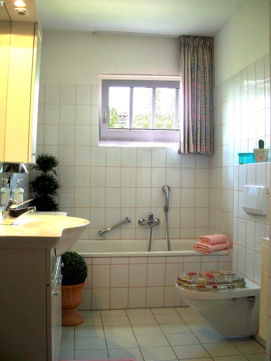 Hotel Barmstedter Hof - Housity