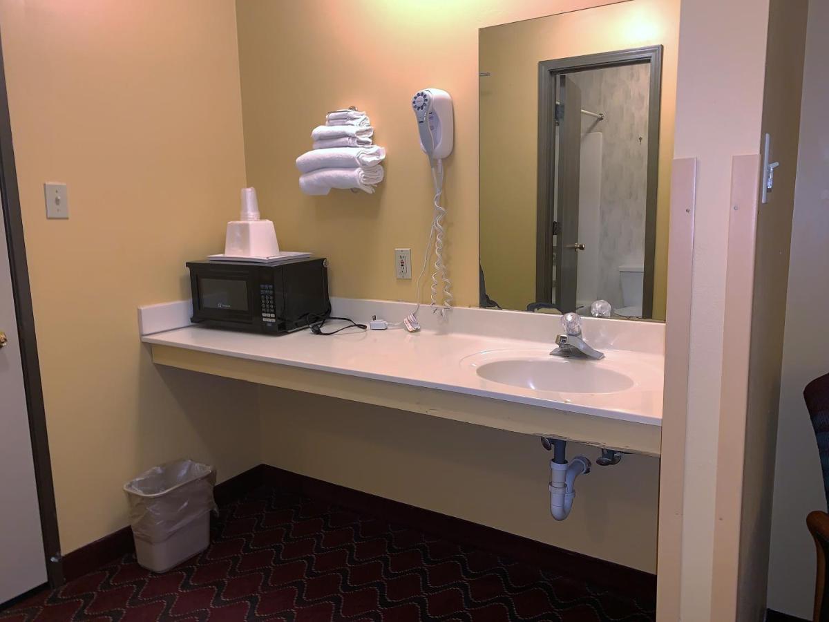 PATRIOT INN - Housity