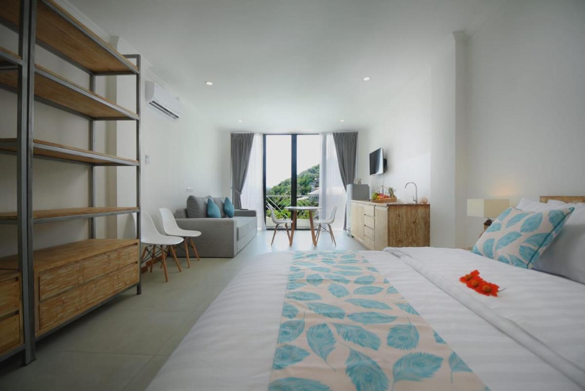 Triple 8 Suites - Housity