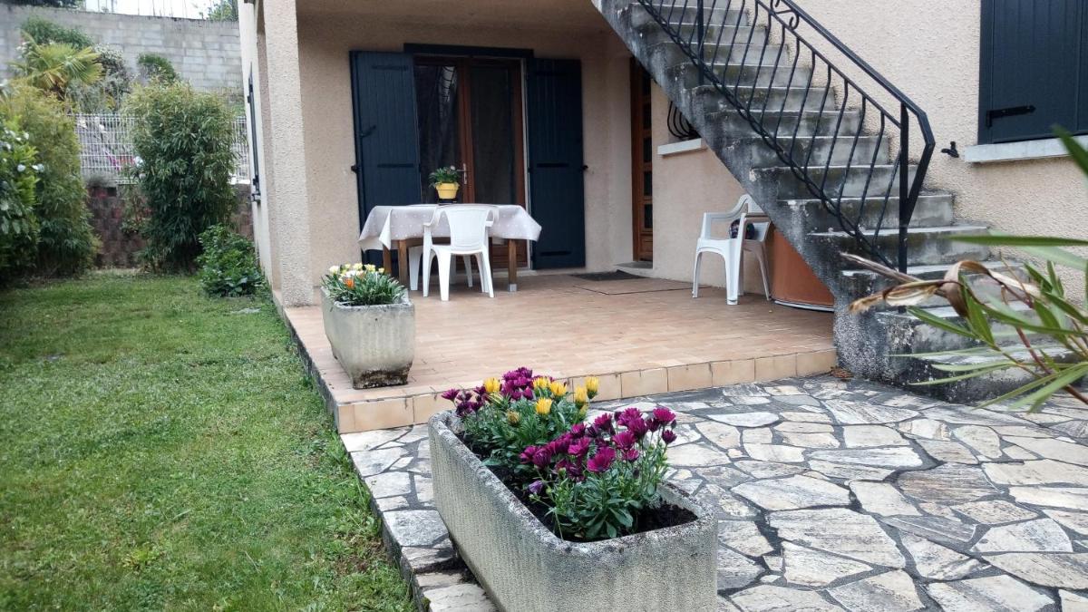 Millau Aveyron Location Vacances - Housity