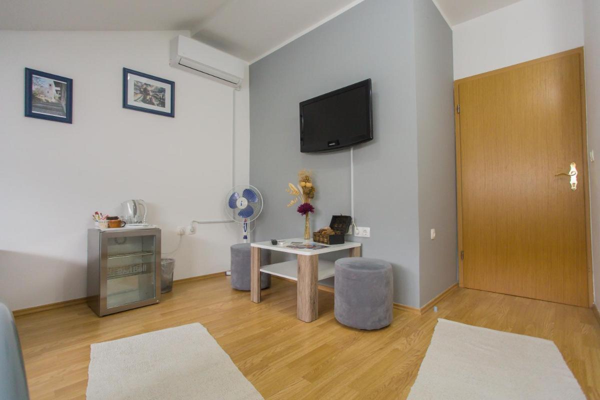 Guest House Stari - Housity