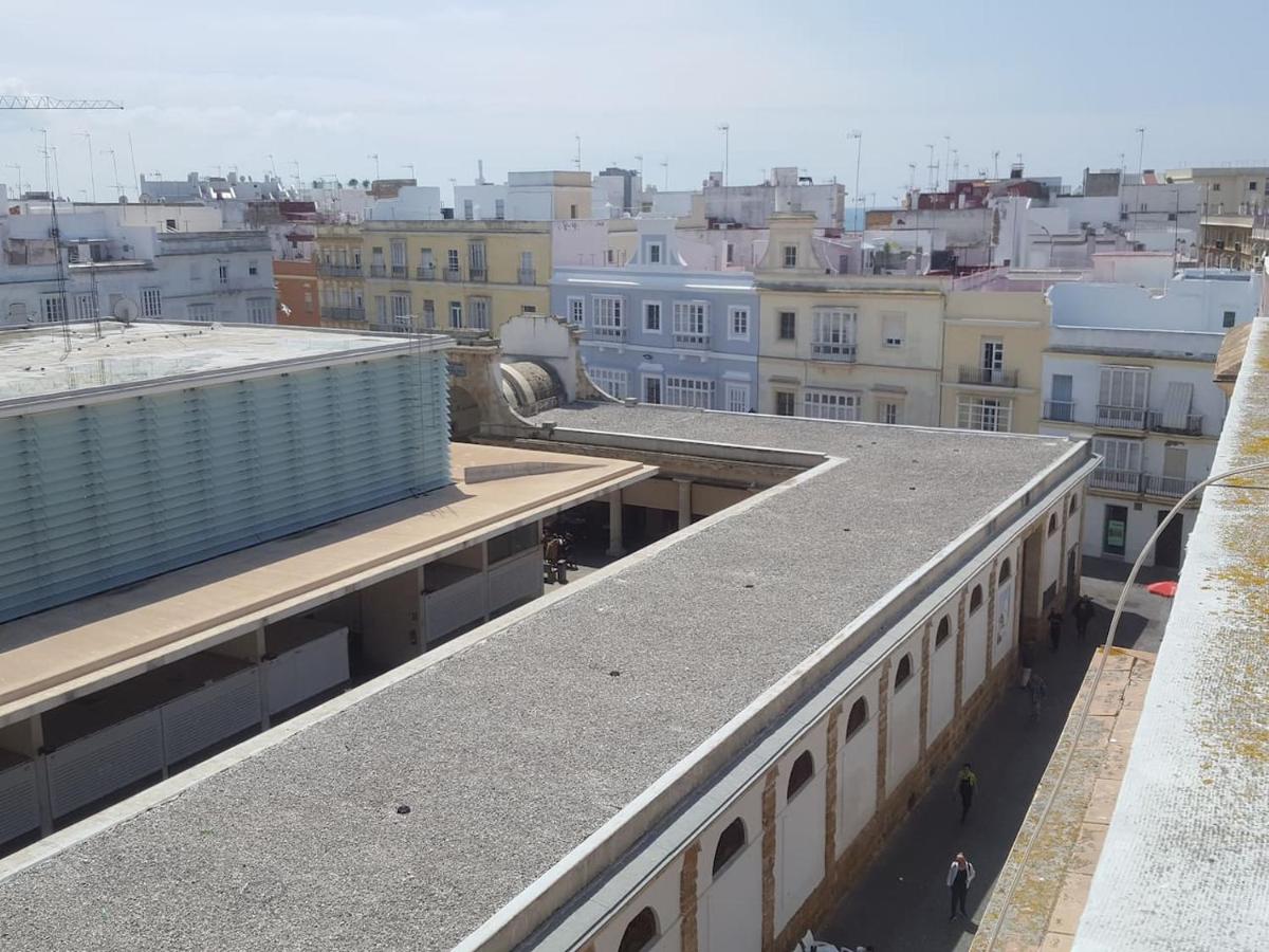 Apartamento en pleno centro de Cadiz con parking economico - Housity