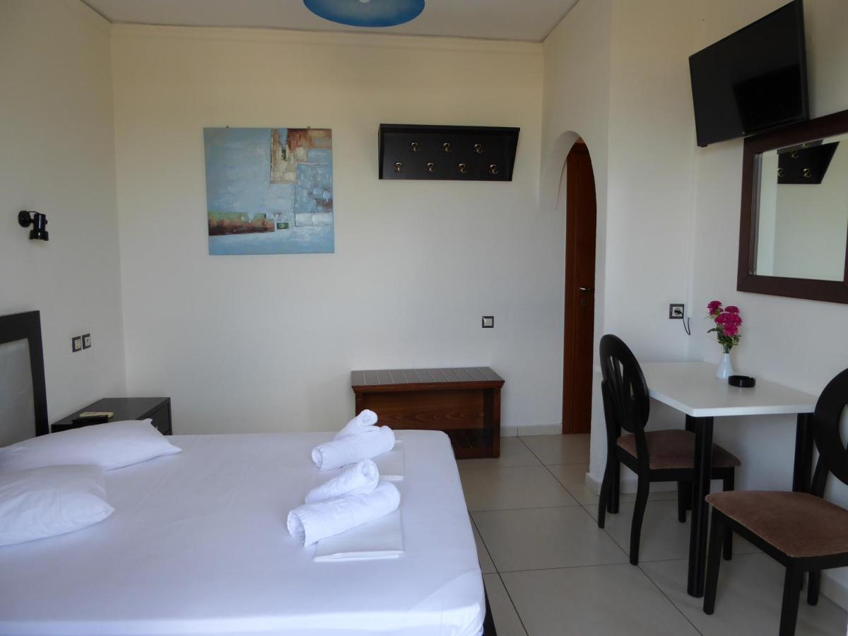 The Sea View Apartments - Housity