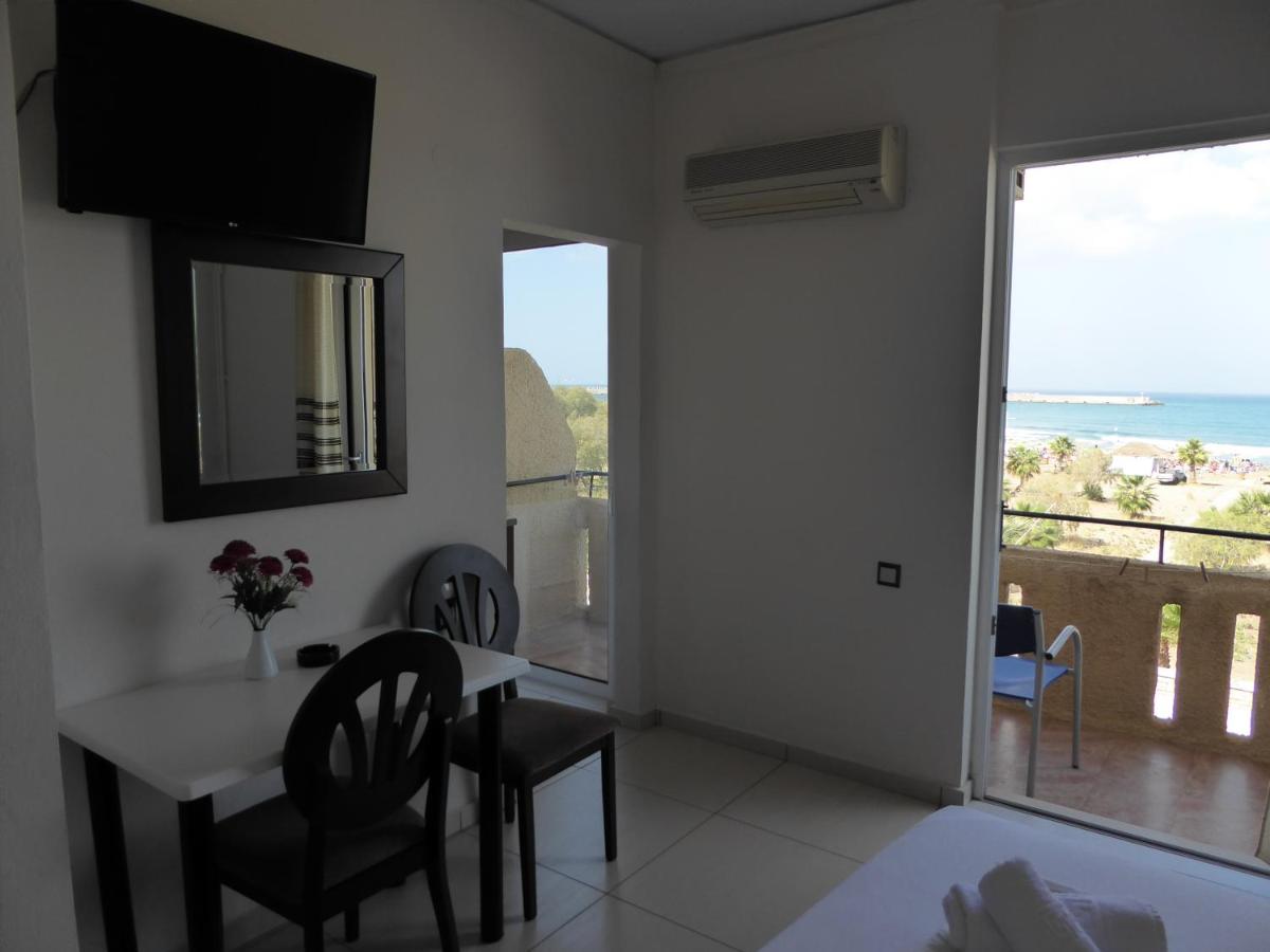The Sea View Apartments - Housity