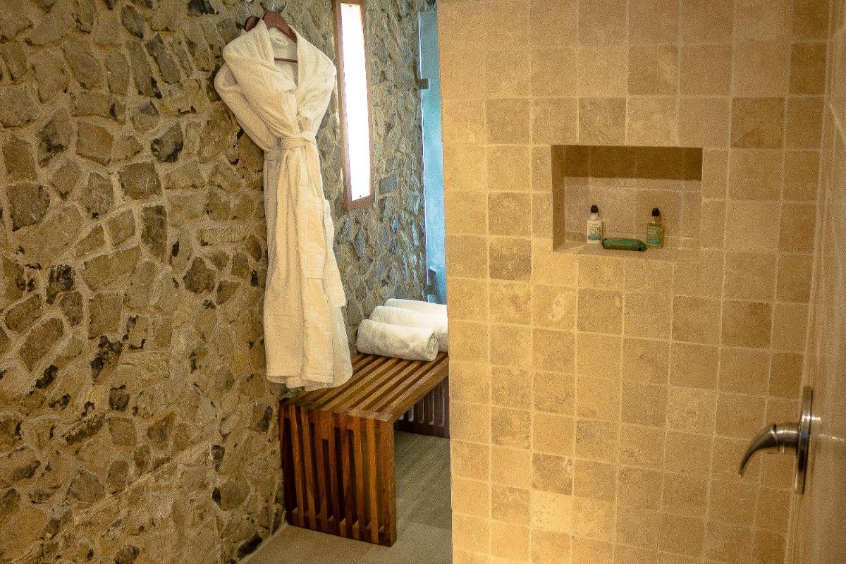 Kawilal Hotel - Housity