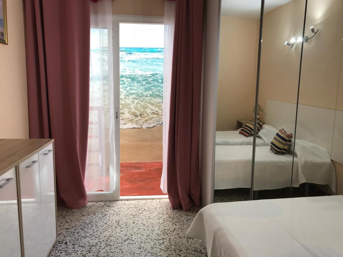 House in Puerto Santiago, to the beach 100 meters !!! - Housity