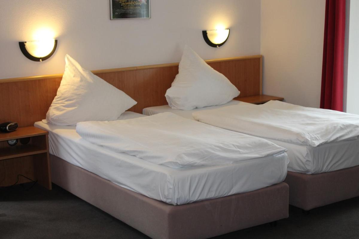 Filmhotel Lili Marleen - Housity