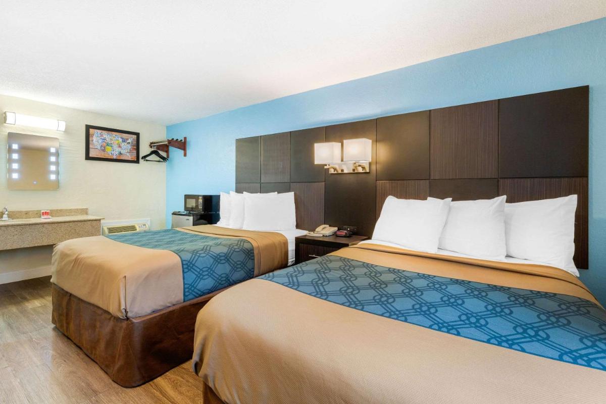 Econo Lodge West Yarmouth-Hyannis Cape Cod - Housity